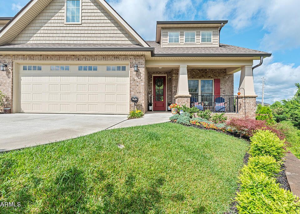 1st image of 13060 Hampshire Bay Ln