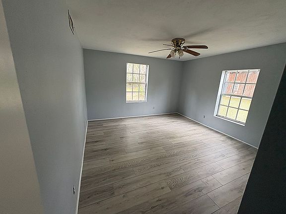 2nd image of 6535 SE 221st St