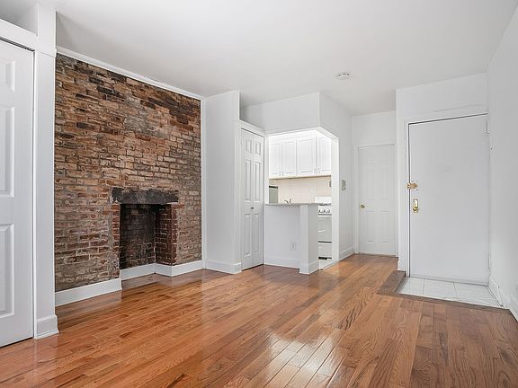 2nd image of 445 W 36th St APT 22