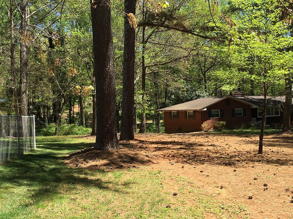 2nd image of 1731 Pamela Cir SW