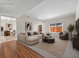 8563L La Riviera Dr, Sacramento, CA 95826