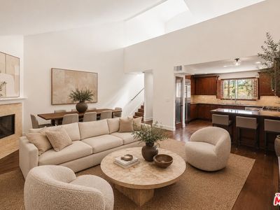 3965 Moore St APT 104, Los Angeles, CA, 90066