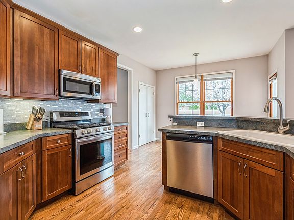 3rd image of 7906 Keeler Ave