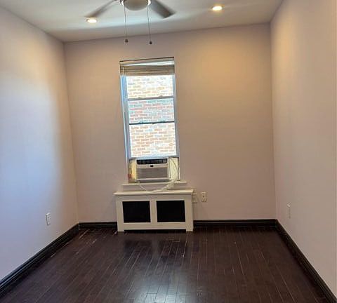 5th image of 7305 Metropolitan Ave