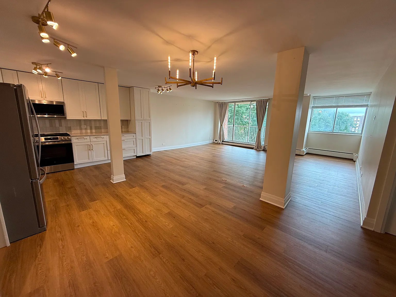 3 bed, 1645 sqft, $2,800 — Photo 2