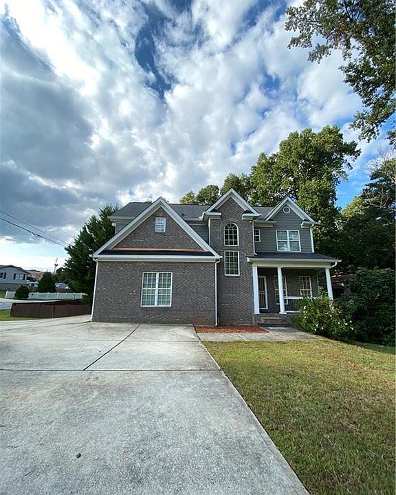 1st image of 3501 Sweetwater Dr