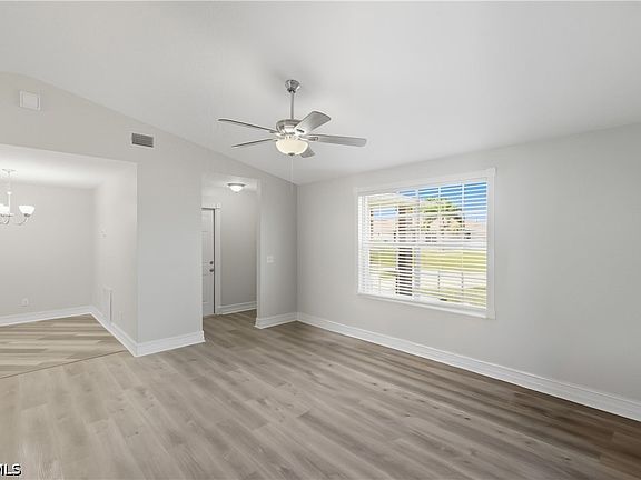 3rd image of 1505 NE 6th Pl