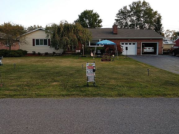 2nd image of 8305 Ericson Dr