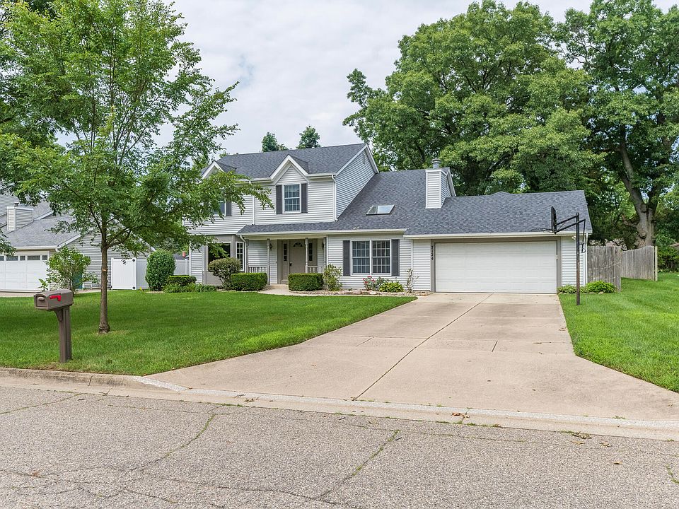 1st image of 7124 Hickory Point Dr