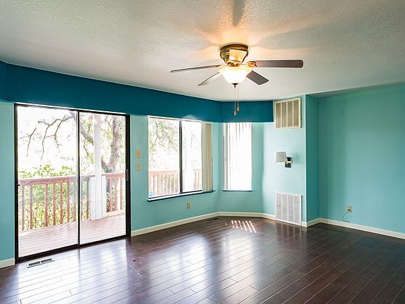 5th image of 3340 Mountain Oak Dr