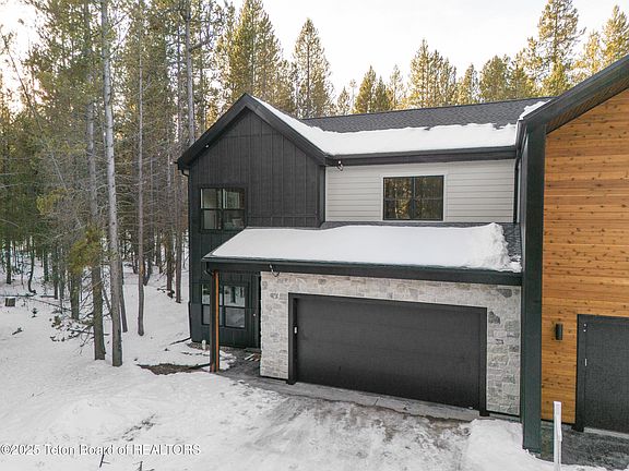 5th image of 4353 Yeti Ln