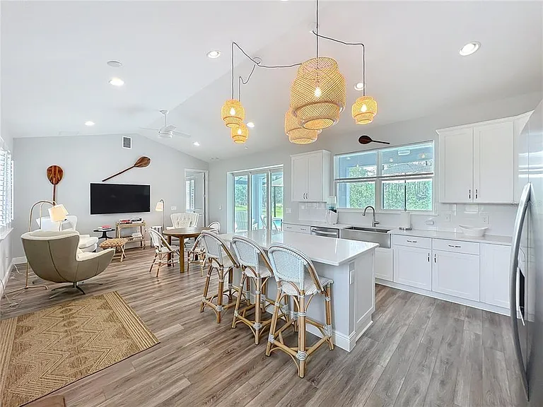 10220 Bay Lake Rd — Photo 5