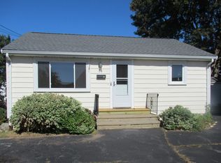 34 Middle St, Gloucester, MA 01930