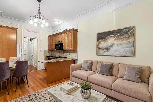 2109 Broadway Photo 1