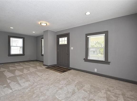 5th image of 8010 Garfield Ave