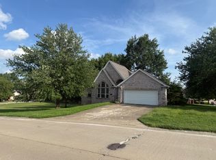 1621 Greenbrier Dr, Cape Girardeau, MO 63701