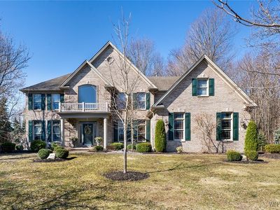 2 Soldier Wood Cir, Orchard Park, NY, 14127