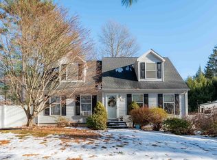 41 Morgan St, Granby, MA 01033