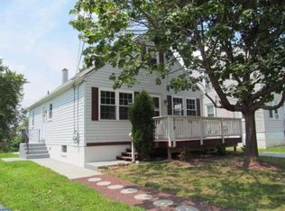 219 Amosland Rd, Holmes, PA 19043