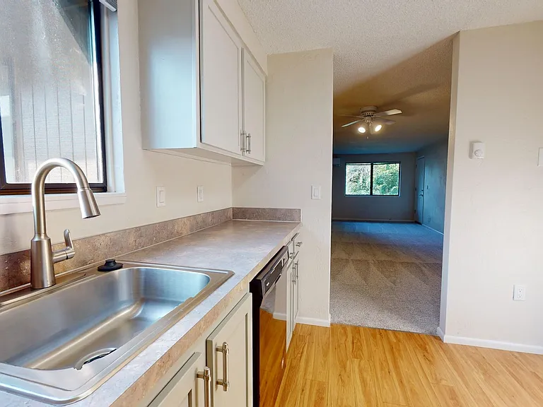 Kentfield Townhomes I & II — Photo 9