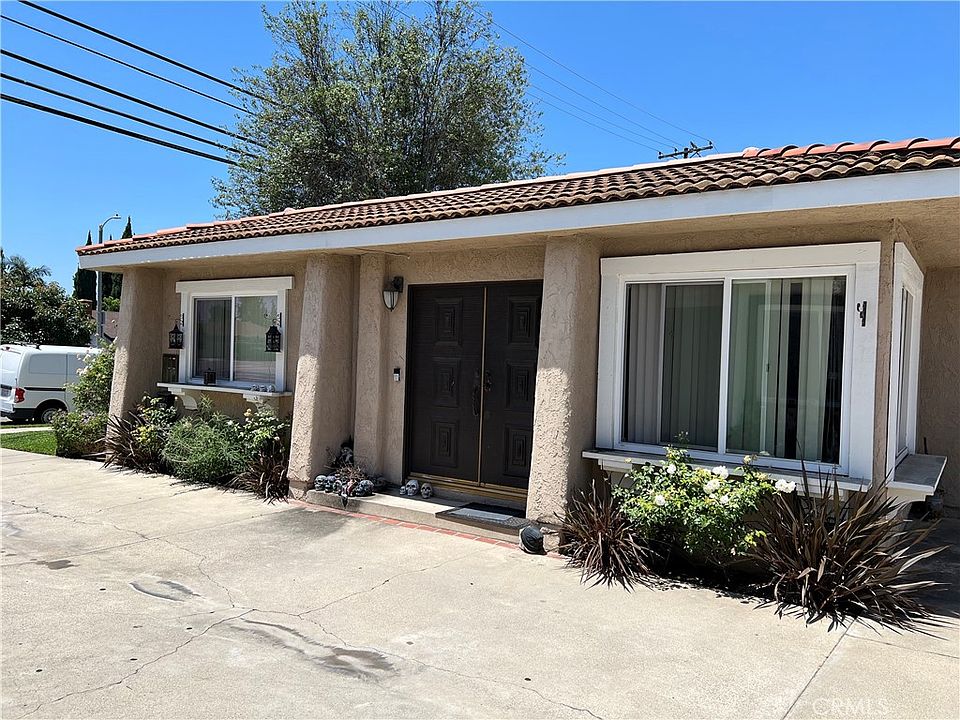 1st image of 833 E La Veta Ave
