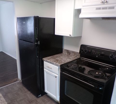 4th image of 3024 Rotunda Ct S
