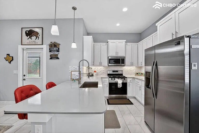 Beautiful Furnished Home in Austin — Photo 4
