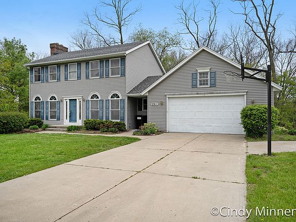 2nd image of 2911 Big Timber Dr NE