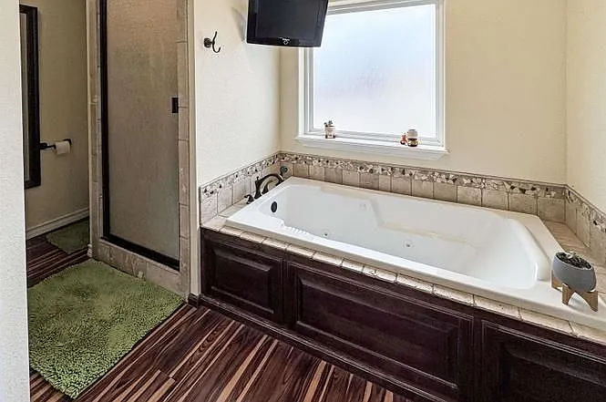 7616 N Plainfield Dr — Photo 11