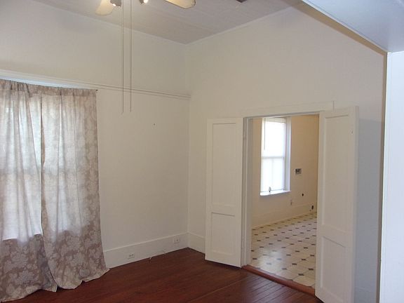 4th image of 514 S 6th St APT A