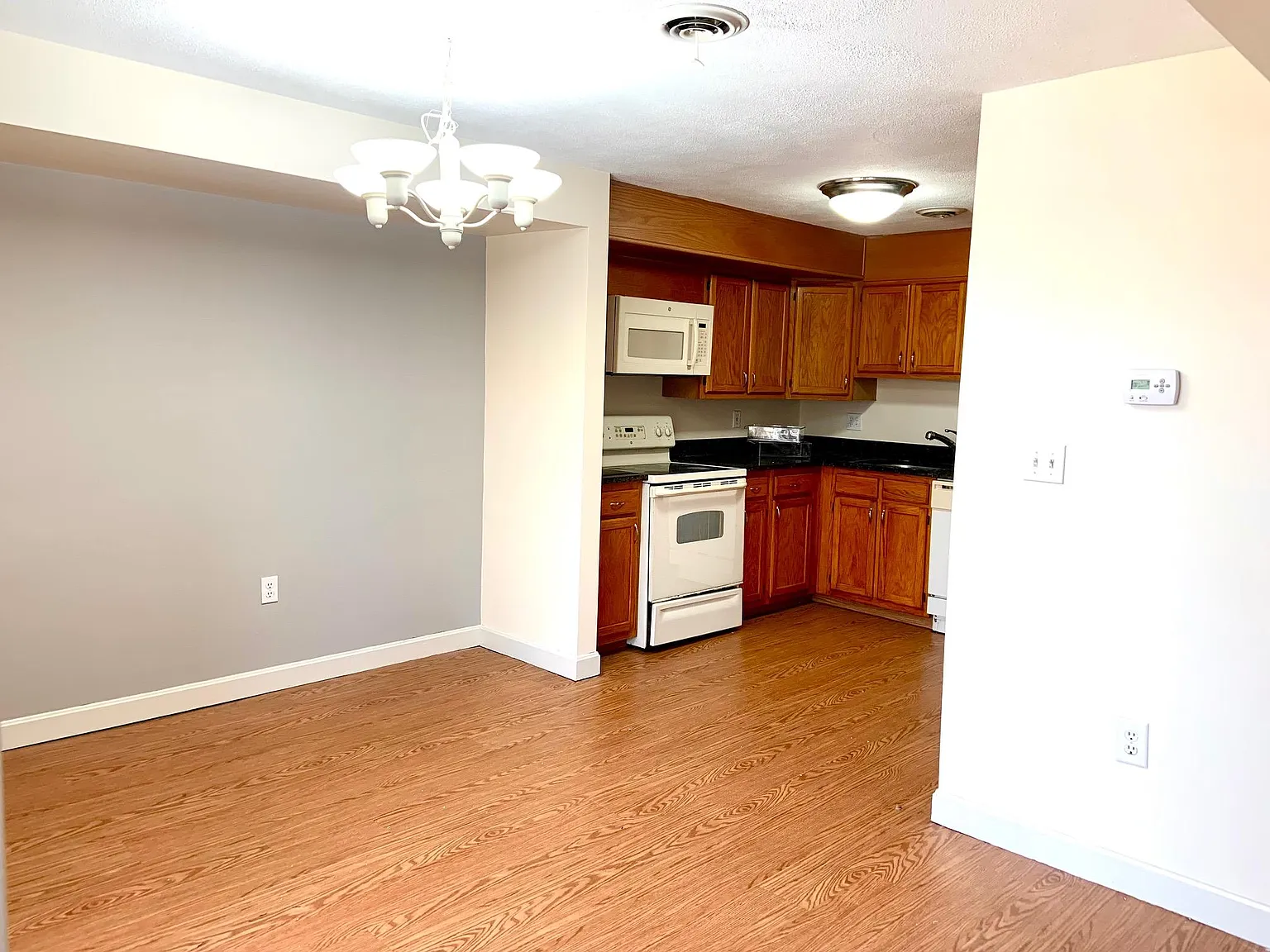 Briar Glen Village — Photo 4