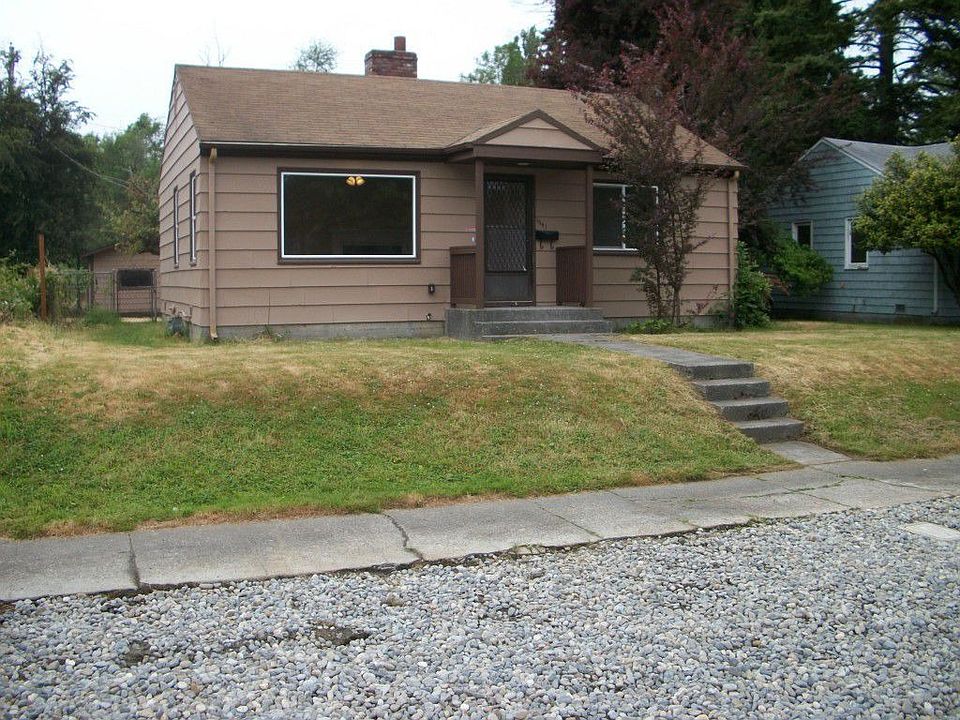 1st image of 1641 E Fairbanks St