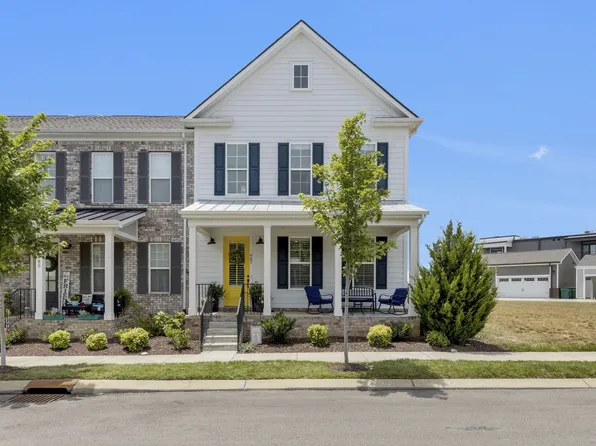 987 Carraway Ln, Spring Hill, TN 37174