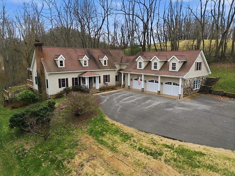 1st image of 20469 Green Spring Rd