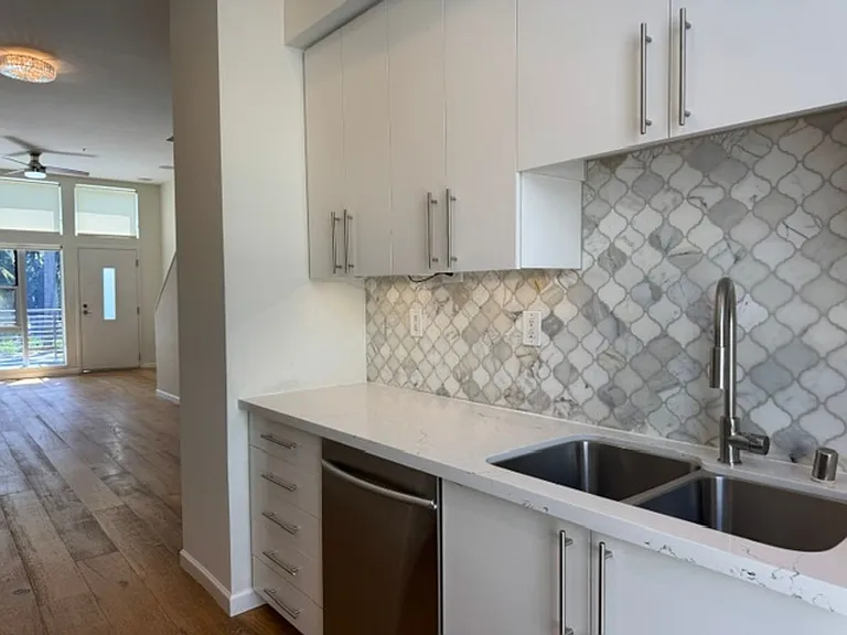 32 Iron Horse Ln — Photo 9