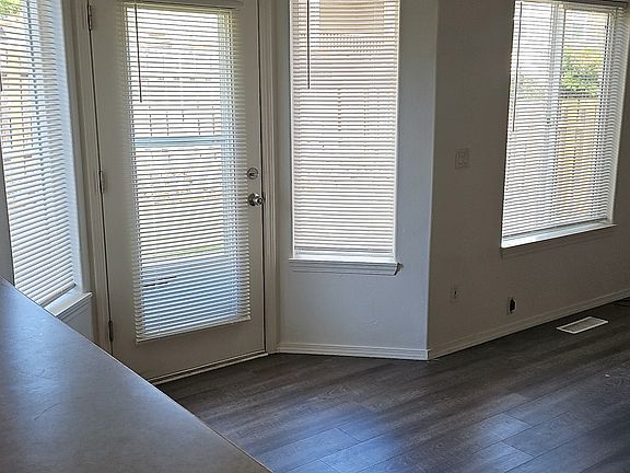 3rd image of 13805 SE Rogers Ln