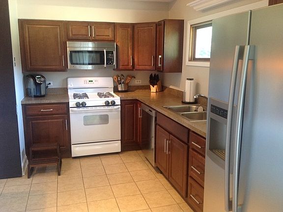3rd image of 107 S Dorchester Ave