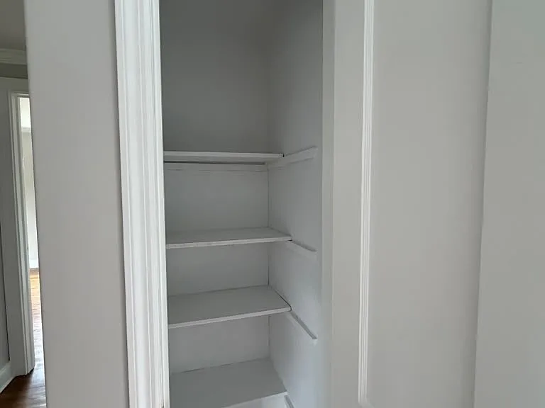 560 Old Town Rd — Photo 18