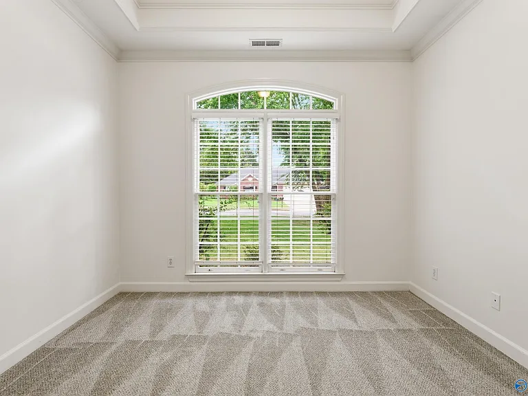 146 Paul Revere Dr — Photo 6