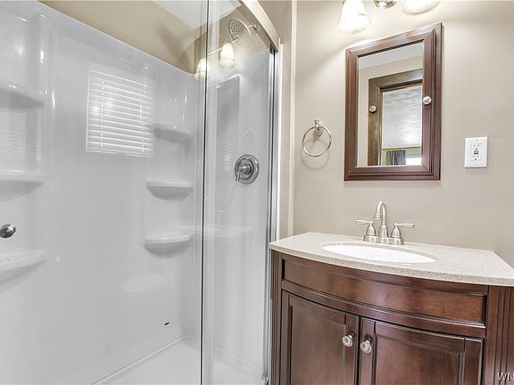 3rd image of 1256 Greenfield Dr