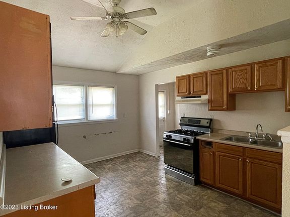 5th image of 7301 Rainbow Dr