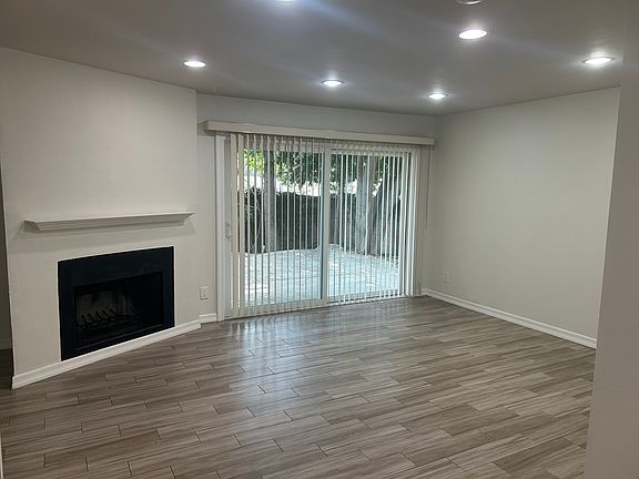 2nd image of 4355 Alamo St