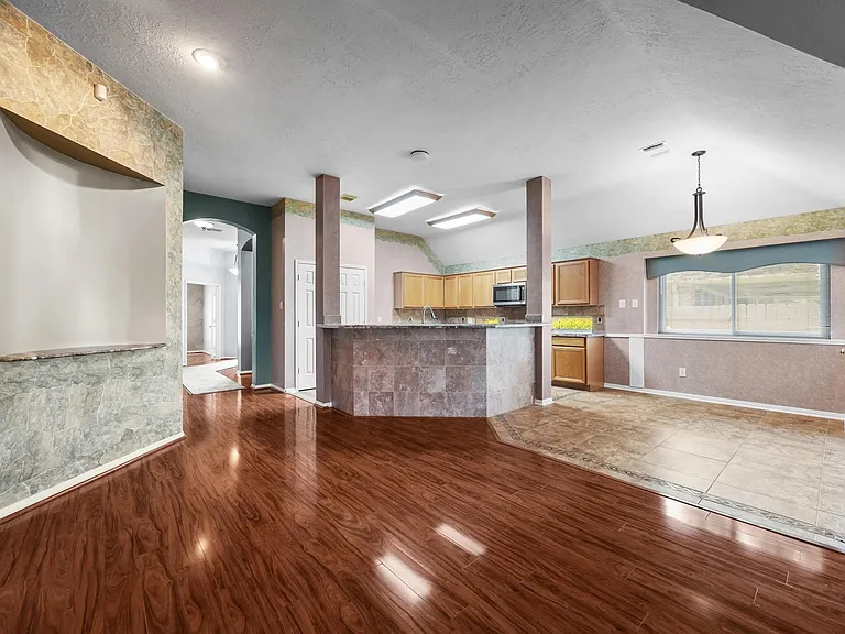 2723 Shelby Dr — Photo 6