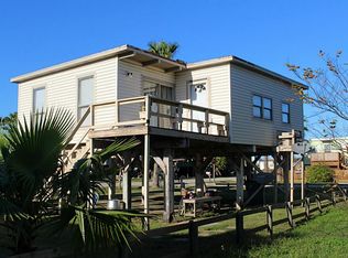 607 Fort Velasco Dr, Surfside Beach, TX 77541