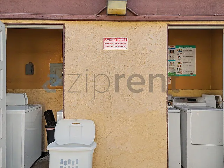 3523 W Savanna St #9 — Photo 2