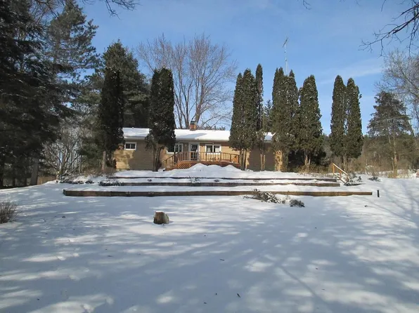 N7055 2nd Drive, Westfield, WI 53964