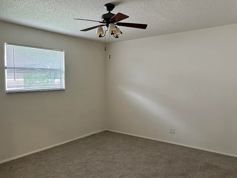 6162 Amberwoods Dr — Photo 12