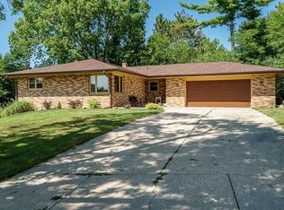3822 Cass Ct, Rockford, IL 61114