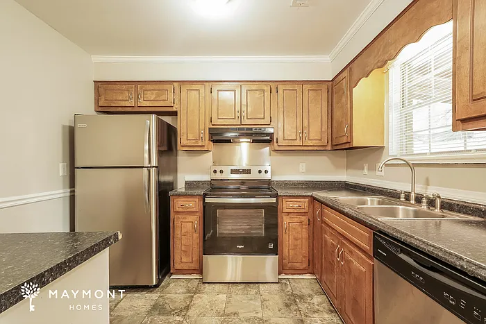 2536 Hanover St — Photo 5