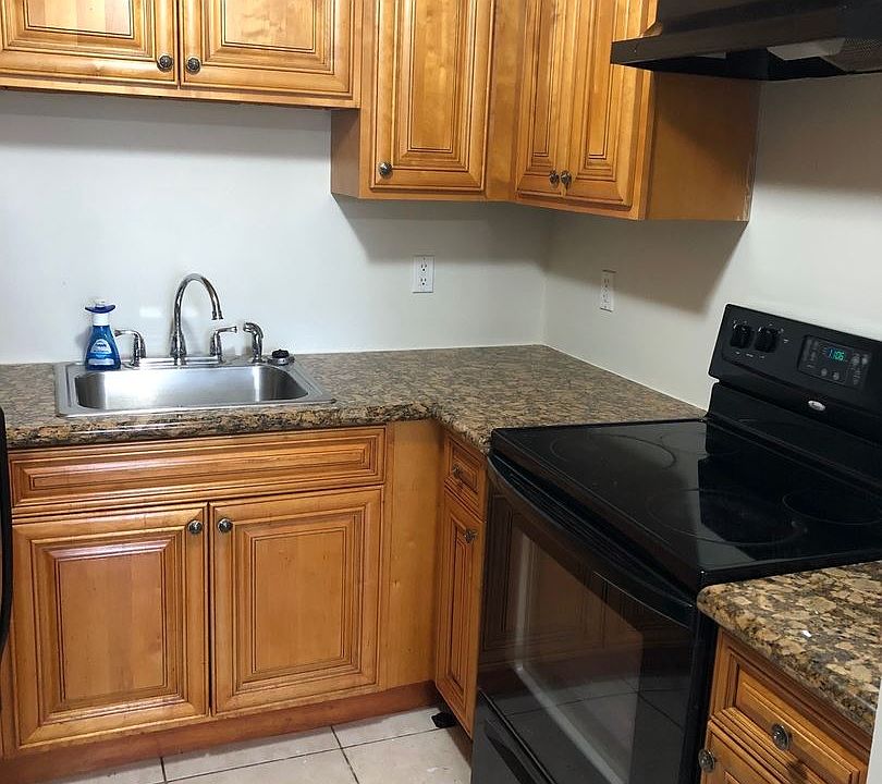 1st image of 5621 NE 22nd Ave APT 7